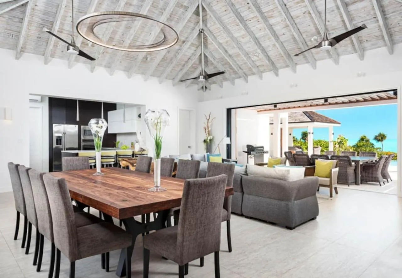 Brise De Mer 4 Bedroom Villa Long Bay